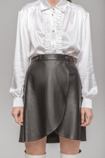 Чёрная кожаная юбка