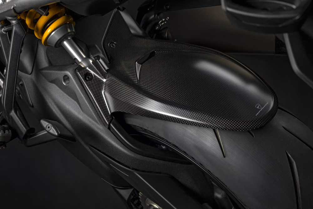 96981531AA DUCATI REAR CARBON MUDGUARD (MTS V4 PP)