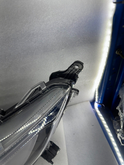 Фара правая LED Toyota Wildlander (, оригинал)