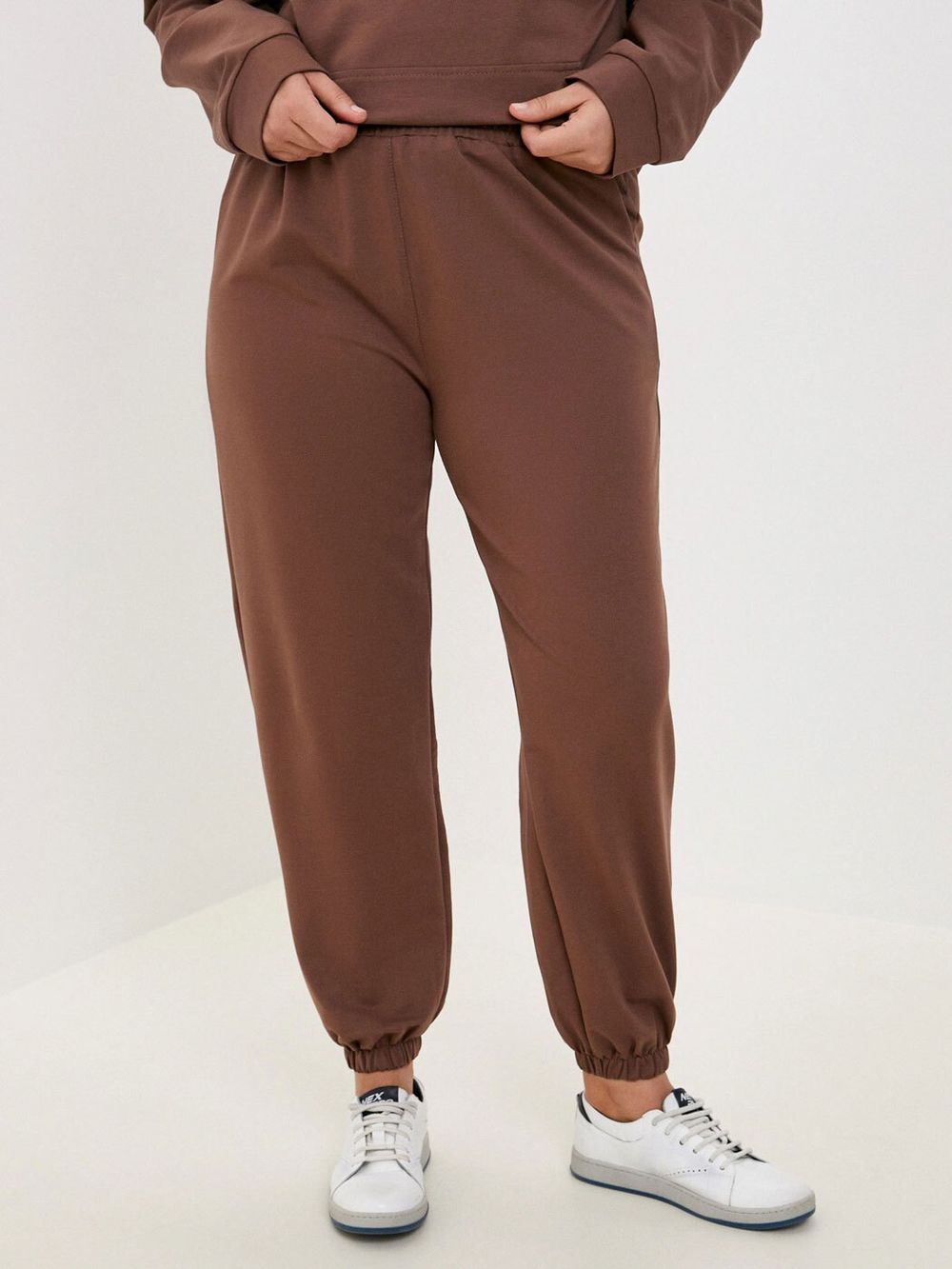 Костюм спортивный