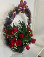 Корзина ритуальная 50 см Алые розы