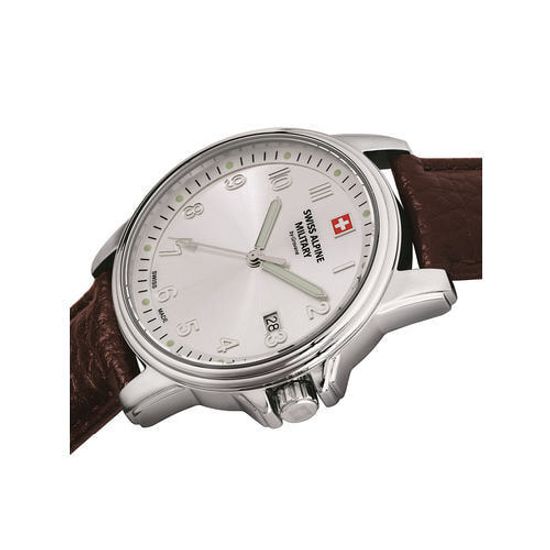 С ремешком Мужские наручные часы с коричневым кожаным ремешком Swiss Alpine Military 7011.1532 mens 40mm 10ATM