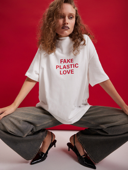 Футболка Plastic love, молочная