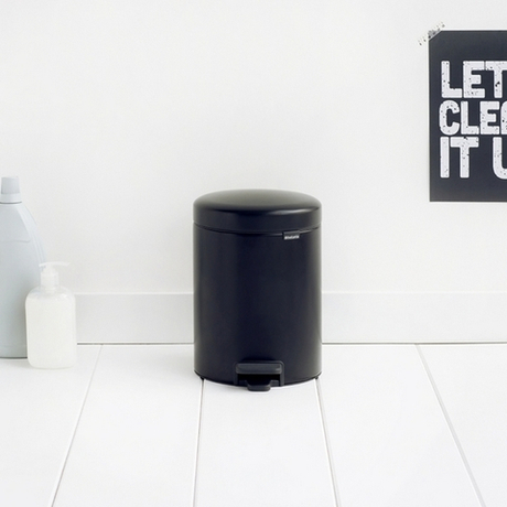 Ведро для мусора Brabantia NewIcon черное матовое 5л