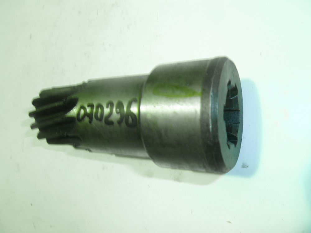 Вал-шестерня HCD 70A,80C/Gear shaft