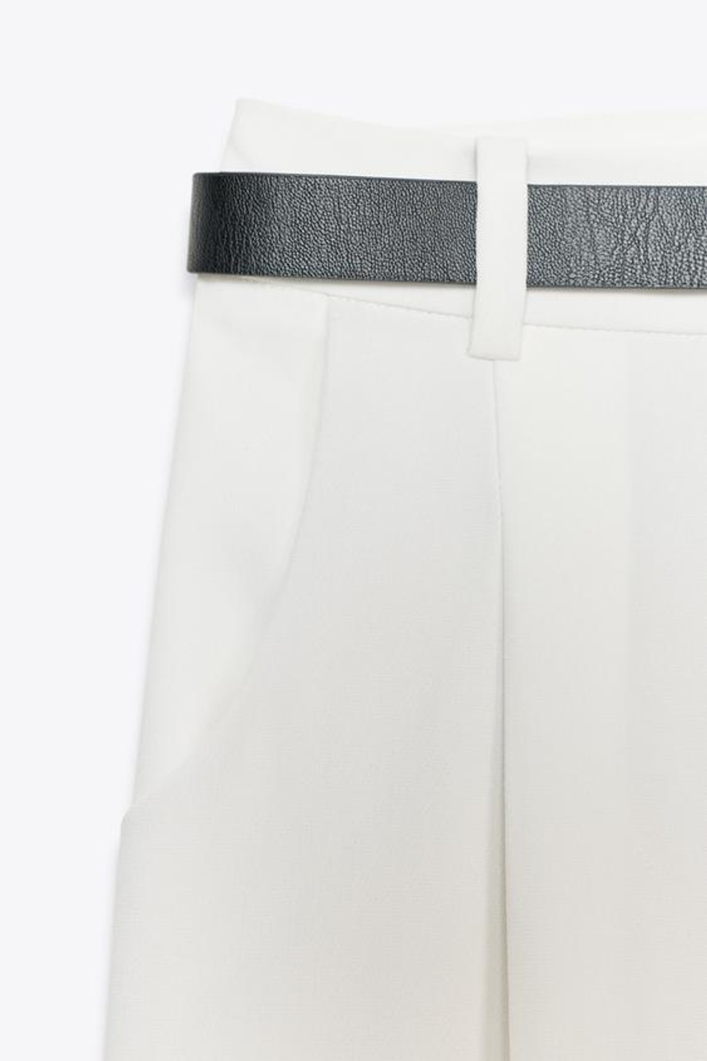 ZARA БРЮКИ С ЗАЩИПАМИ И РЕМНЕМ, ЖЕЛТОВАТО-БЕЛЫЙ