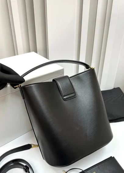 СУМКА CELINE LOUISE ИЗ ГЛАДКОЙ ТЕЛЯЧЬЕЙ КОЖИ