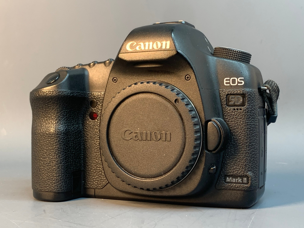 Canon 5D Mark II Body 240392 Кадров