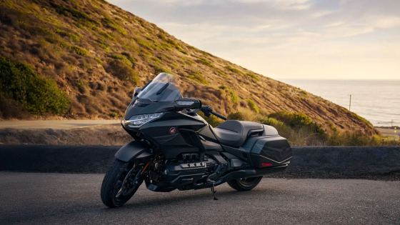 GL1800 Gold Wing Bagger DCT 50th Anniversary