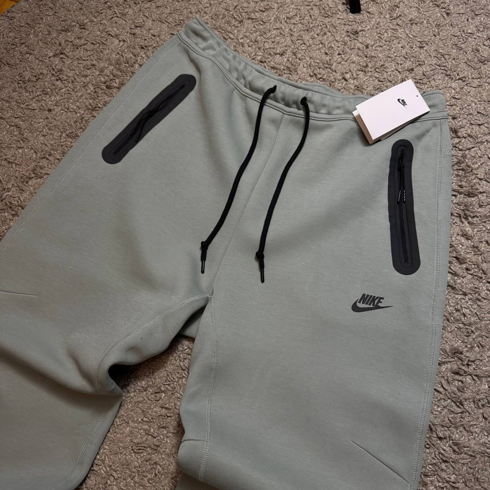 Спортивки Nike Tech Fleece 2023  Новые с биркой