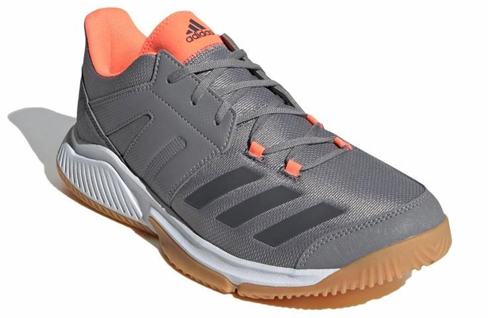 Кроссовки Adidas Essence