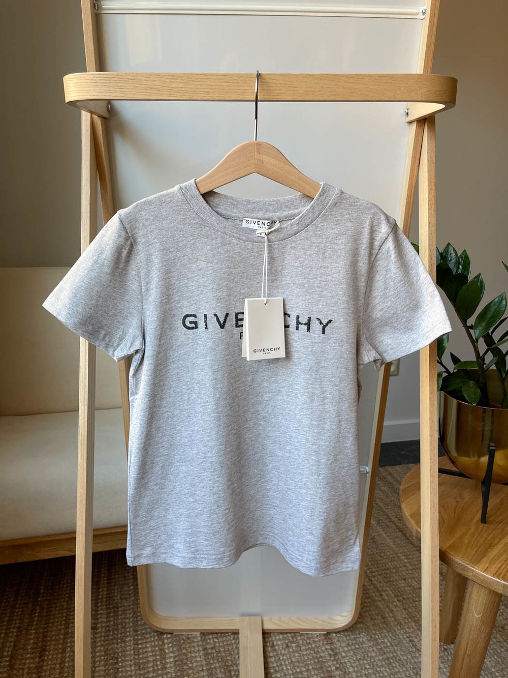 Футболка Givenchy