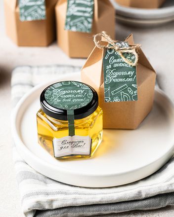 Сладкий подарок преподавателю