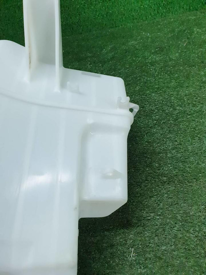 Бачок омывателя Lexus NX 1 (2017-2021)