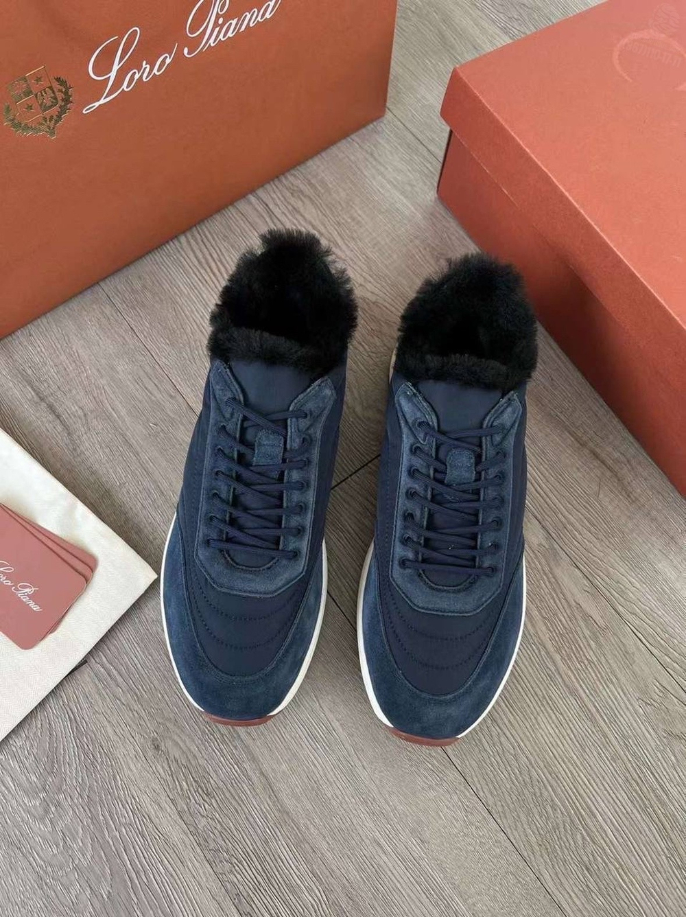 Зимние кроссовки Loro Piana Week End Walk