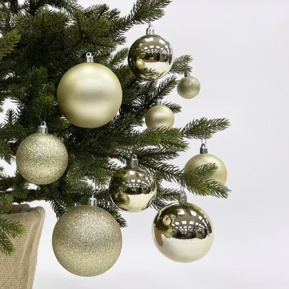 Набор пластиковых шаров Гамма 46 шт., шампань, ChristmasDeLuxe (84711-88048)