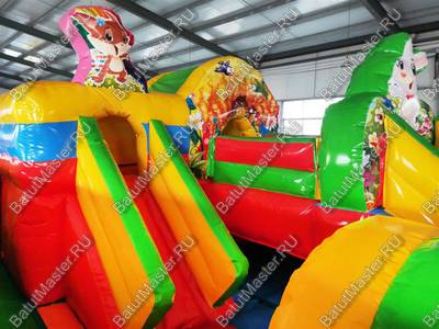 Надувной батут "Лесные друзья", 7*5*4 м