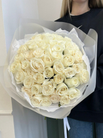 Гранд букет из пионовидных белых роз