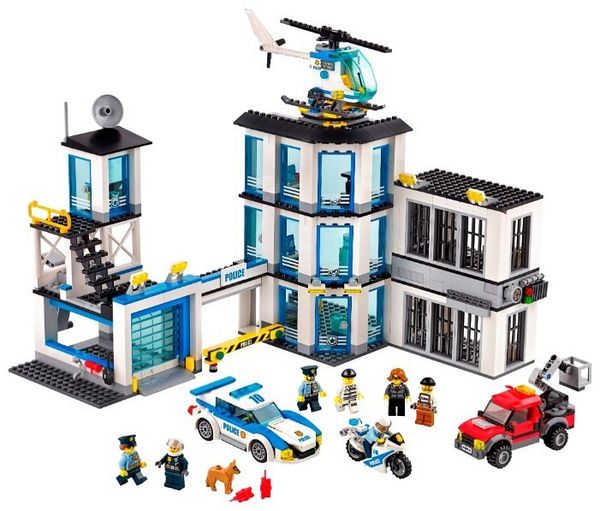 Конструктор LEGO City 60141 Полицейский участок