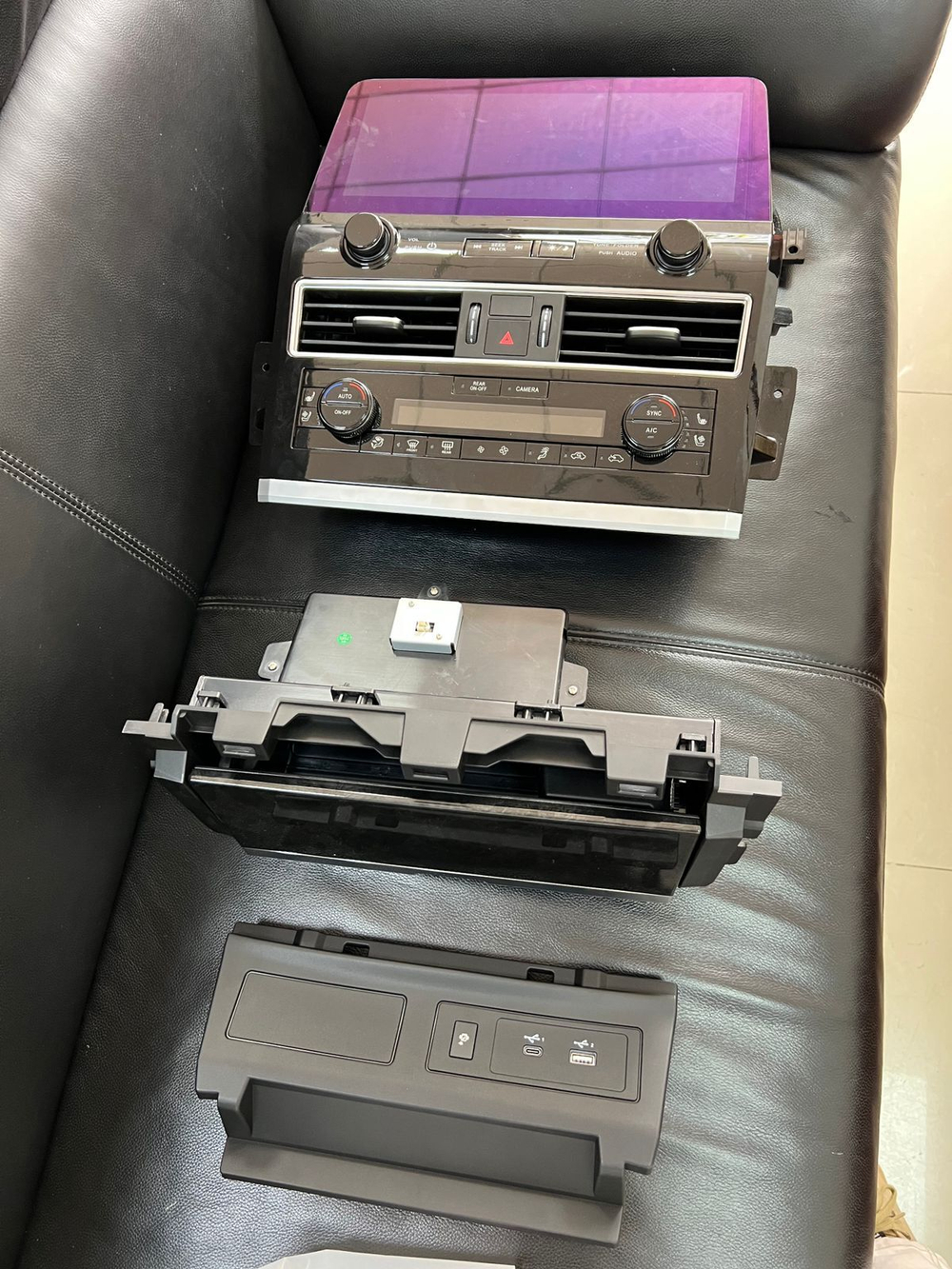 Магнитола Nissan Patrol Y62, Infiniti QX56/QX80 2010-2019 (поддержка Bose, 360 и мониторов) - Carmedia ZH-N1211 монитор 12.3", Android 12, 8/128Гб, CarPlay, 4G SIM-слот, беспроводная зарядка