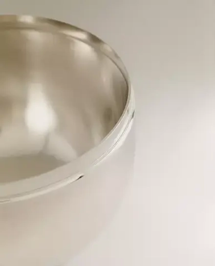 ZARA HOME БОЛЬШАЯ КРУГЛАЯ МЕТАЛЛИЧЕСКАЯ ШКАТУЛКА, СЕРЕБРЯНЫЙ