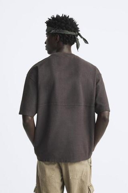 ZARA ФУТБОЛКА ИЗ ТРИКОТАЖА HEAVY WEIGHT С ДЕКОРАТИВНЫМИ ШВАМИ, ТЕМНО-КОРИЧНЕВЫЙ