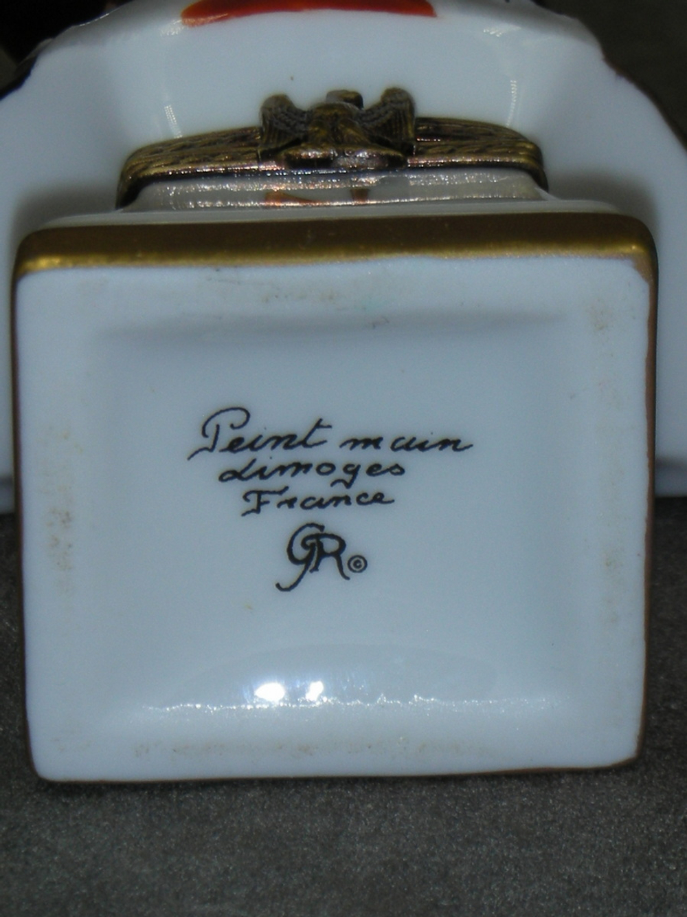 Статуэтка. Фарфор. Наполеон Бонапарт шкатулка. Limoges. Франция