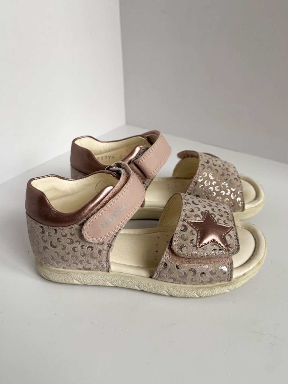 Кожаные сандалии Geox, 27