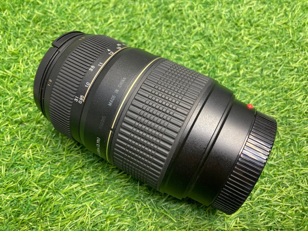 Tamron AF 70-300mm 4-5.6 Di LD Macro