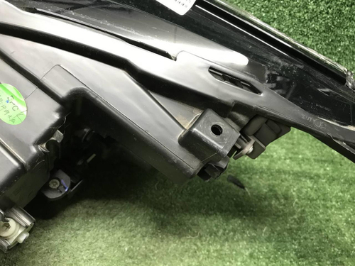 Битая Фара правая Geely Coolray (2023-н.в.) LED
