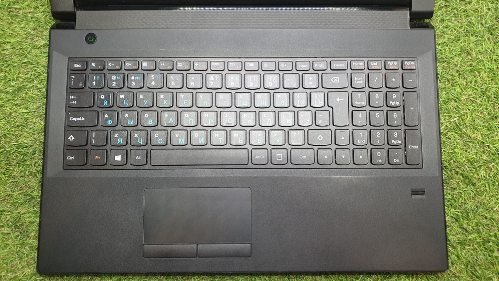 Ноутбук Lenovo Pentium/8Gb