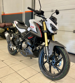 QJMOTOR SRK 125 S (White)