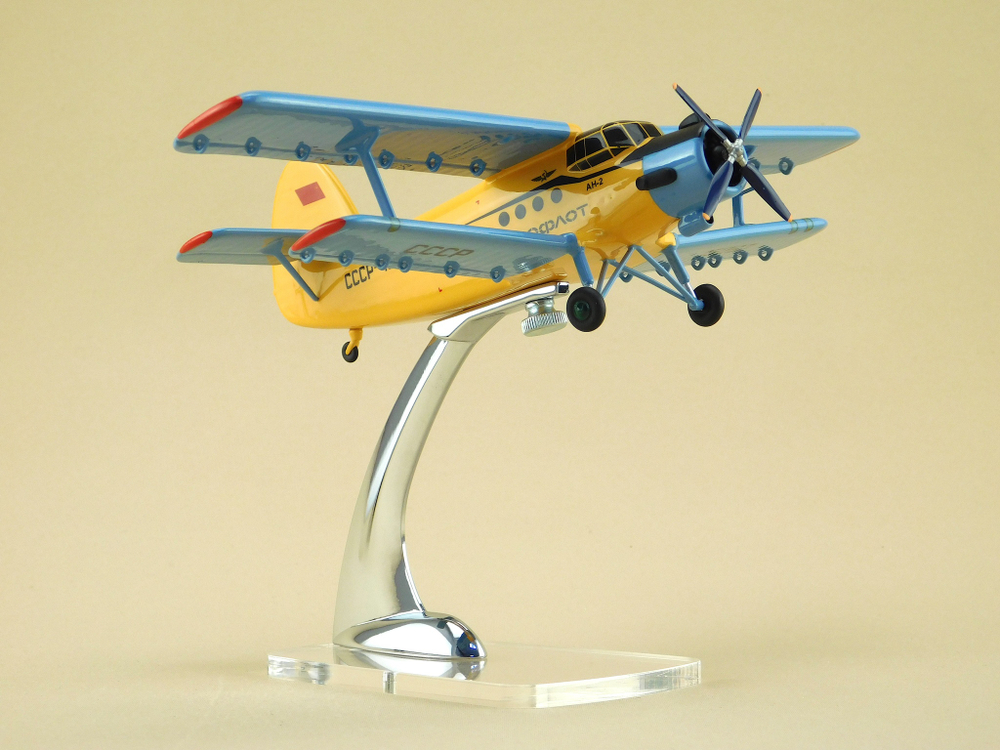 Модель самолета Ан-2 (М1:72, Химик СССР-15267)