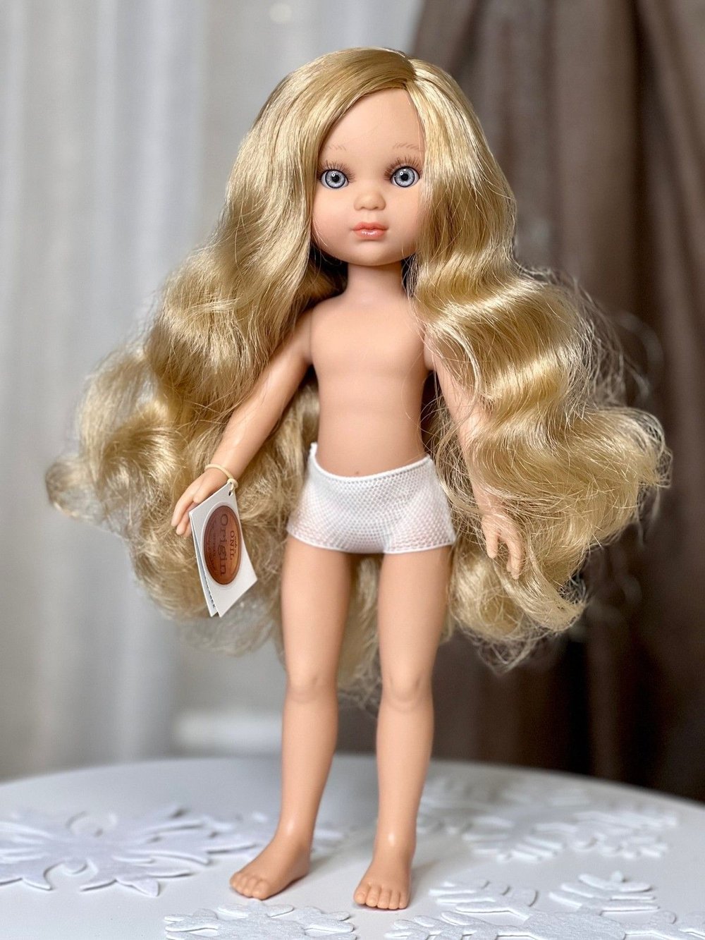 Кукла BERJUAN виниловая 35см Ева без одежды (2821)