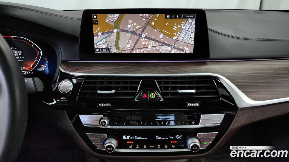 BMW 5 Series (G30) 520i M Sports (07.2020)