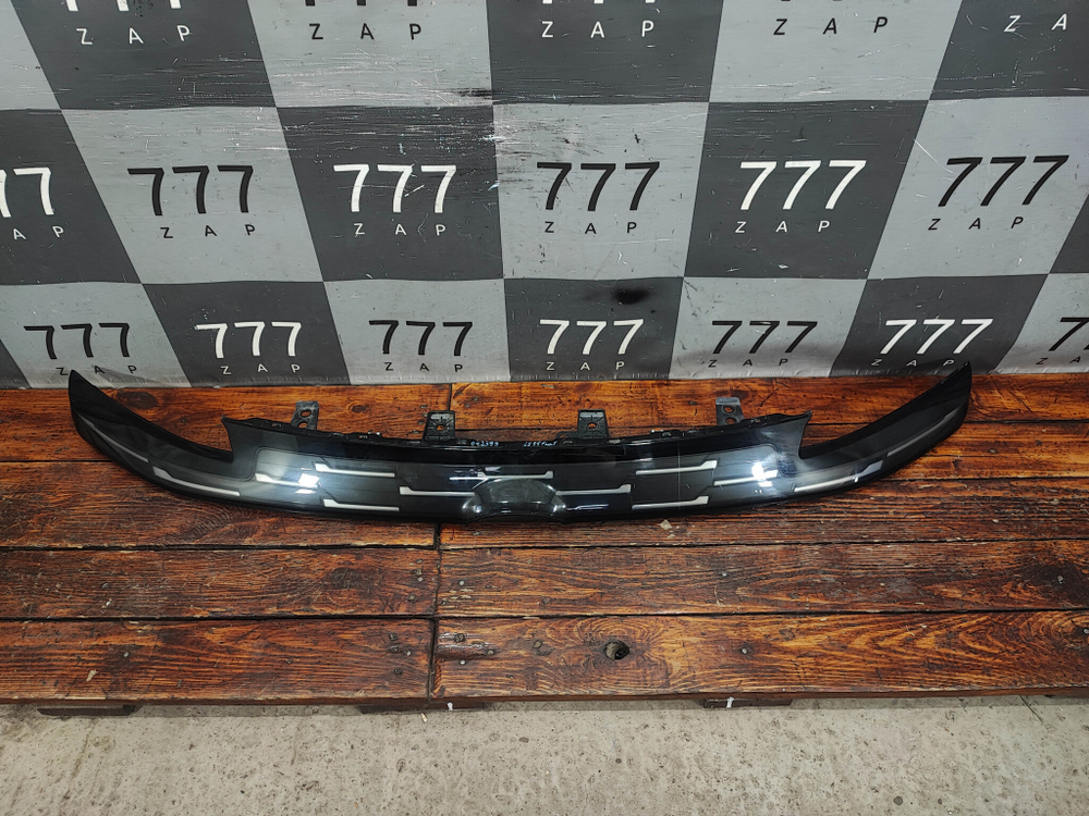 Накладка решетки радиатора Changan CS55PLUS 21-нв Б/У Оригинал S203F2805010100AA