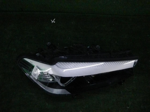 Фара правая BMW 5er G30 (2017-2020) LED