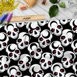 Ткань ниагара жуткие белые черепа на чёрном фоне