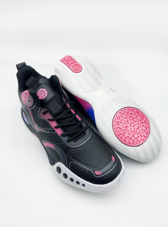 Баскетбольные кроссовки black and pink