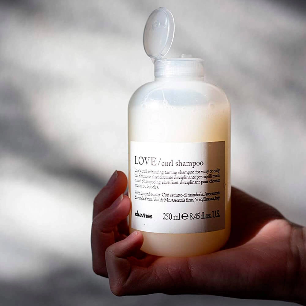 Шампунь для волос разглаживающий Davines LOVE Shampoo 250 мл