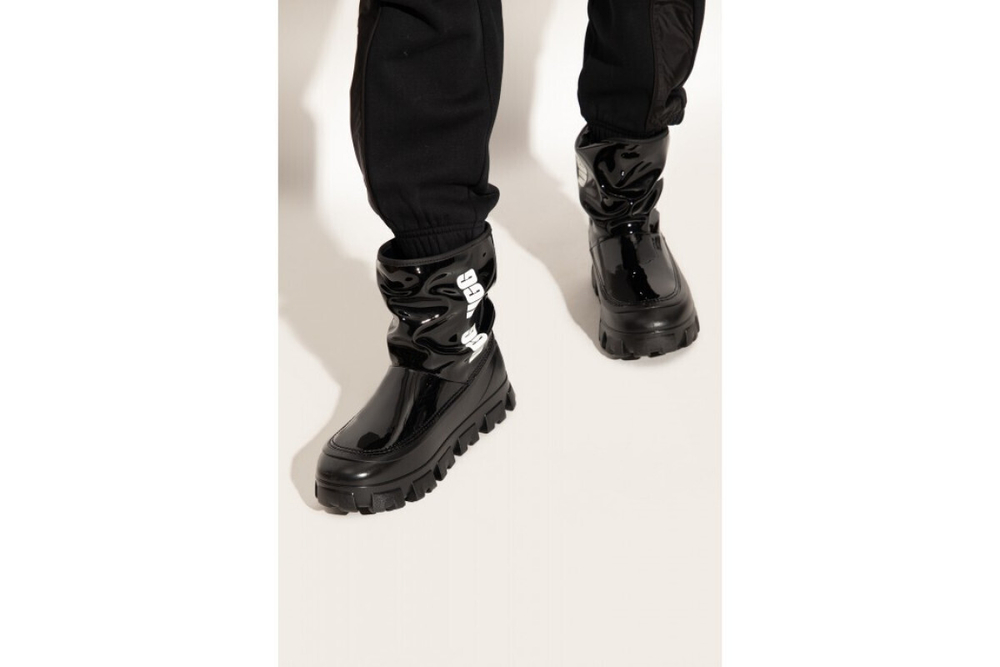 UGG Classic Brellah Mini - Black