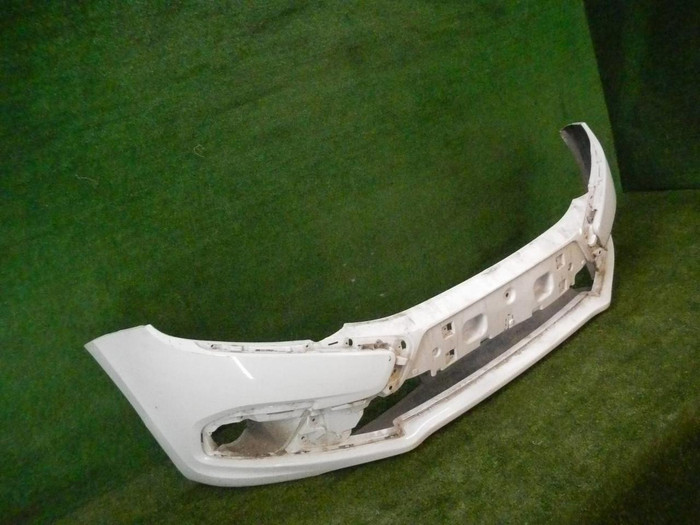 Бампер передний Lada Granta (2018-н.в.)