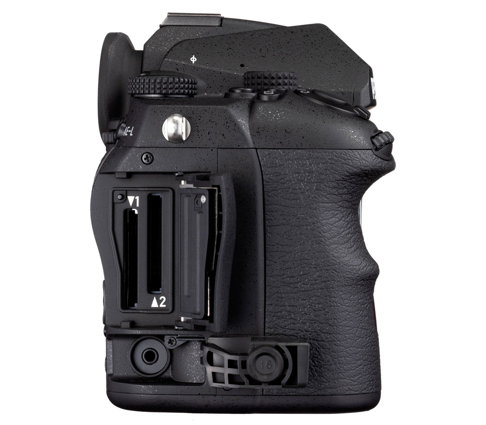 Зеркальный фотоаппарат Pentax K-3 Mark III Monochrome Body, черный