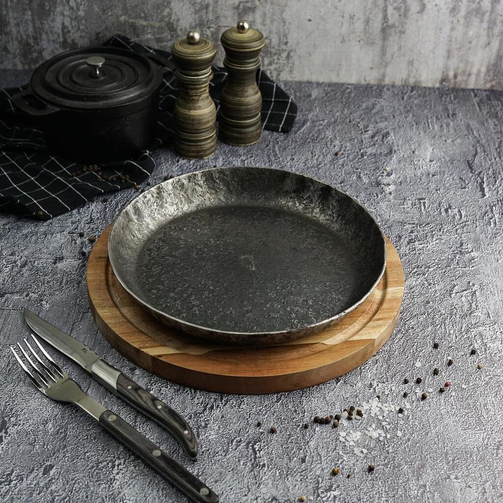 Сковорода для подачи 24 см h2,9 см круглая без ручки " " углерод. сталь ИНДУКЦИЯ P.L.