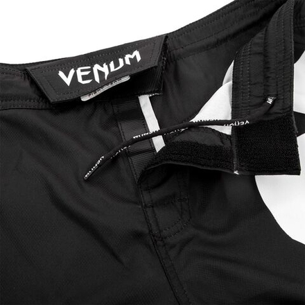Шорты Venum Light 3.0 Fightshorts Black/White