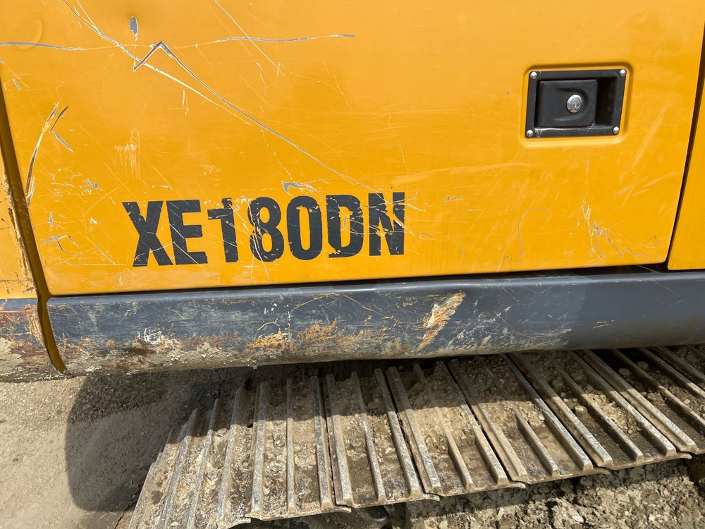 XCMG XE180* Экскаватор XE180DN (Дизельный, 3,8 л, 126 л.с., АТ)