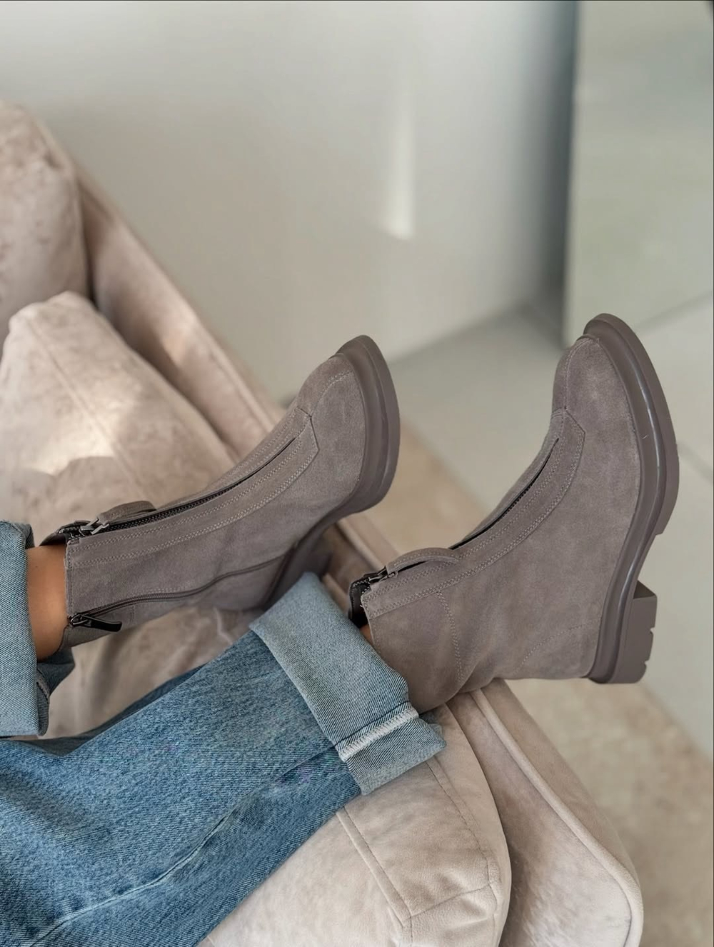 Ботинки из натуральной замши