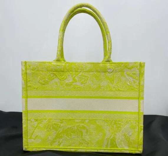 Сумка Dior Book Tote, модель маленького формата салатовый
