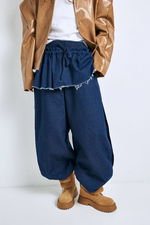 Джинсы с баской SELECT