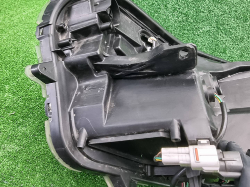 Фара правая Toyota RAV4 4 CA40 (2015-2019) LED